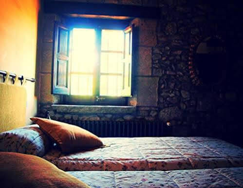 Castell De Llaes Villa Bagian luar foto